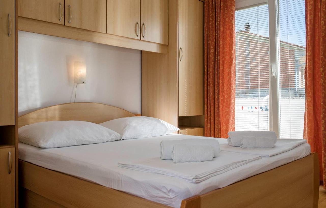 Apartments Stanicic Kampor المظهر الخارجي الصورة