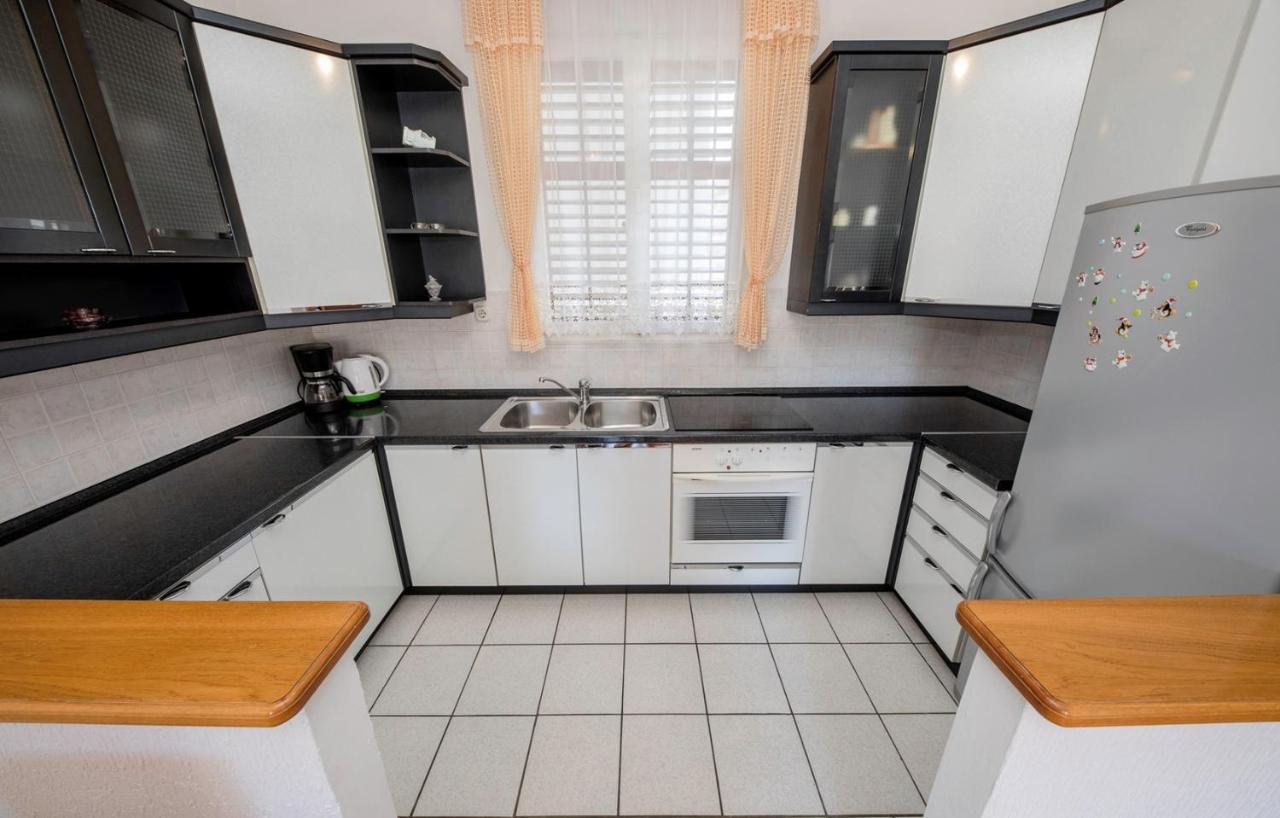 Apartments Stanicic Kampor المظهر الخارجي الصورة