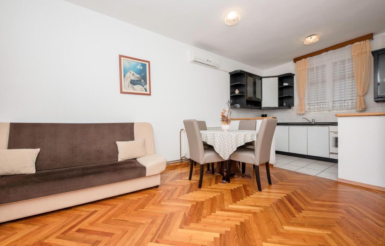 Apartments Stanicic Kampor المظهر الخارجي الصورة