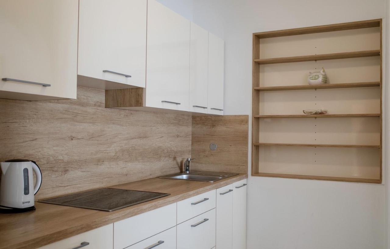 Apartments Stanicic Kampor المظهر الخارجي الصورة